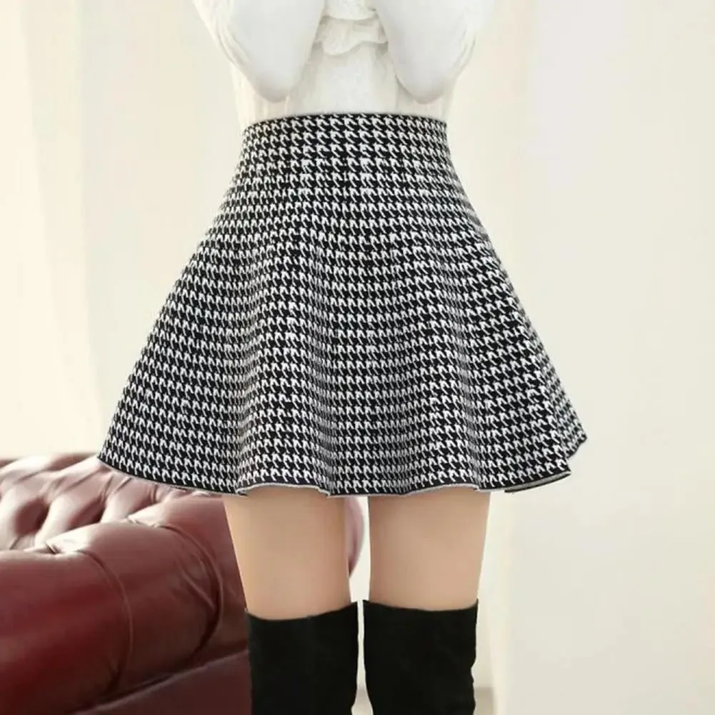 Attractive Solid Color Skirt