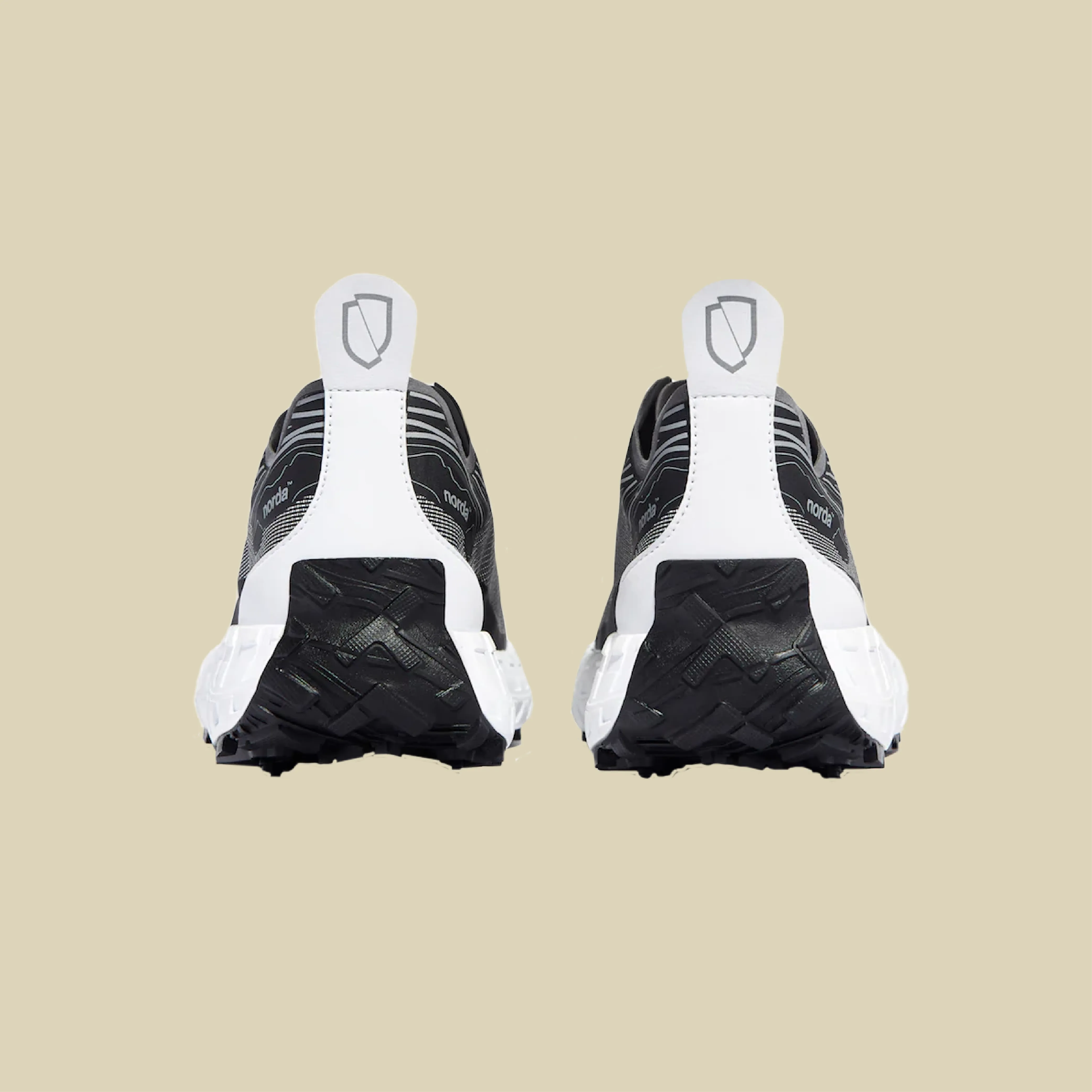 NORDA 001 Black/White