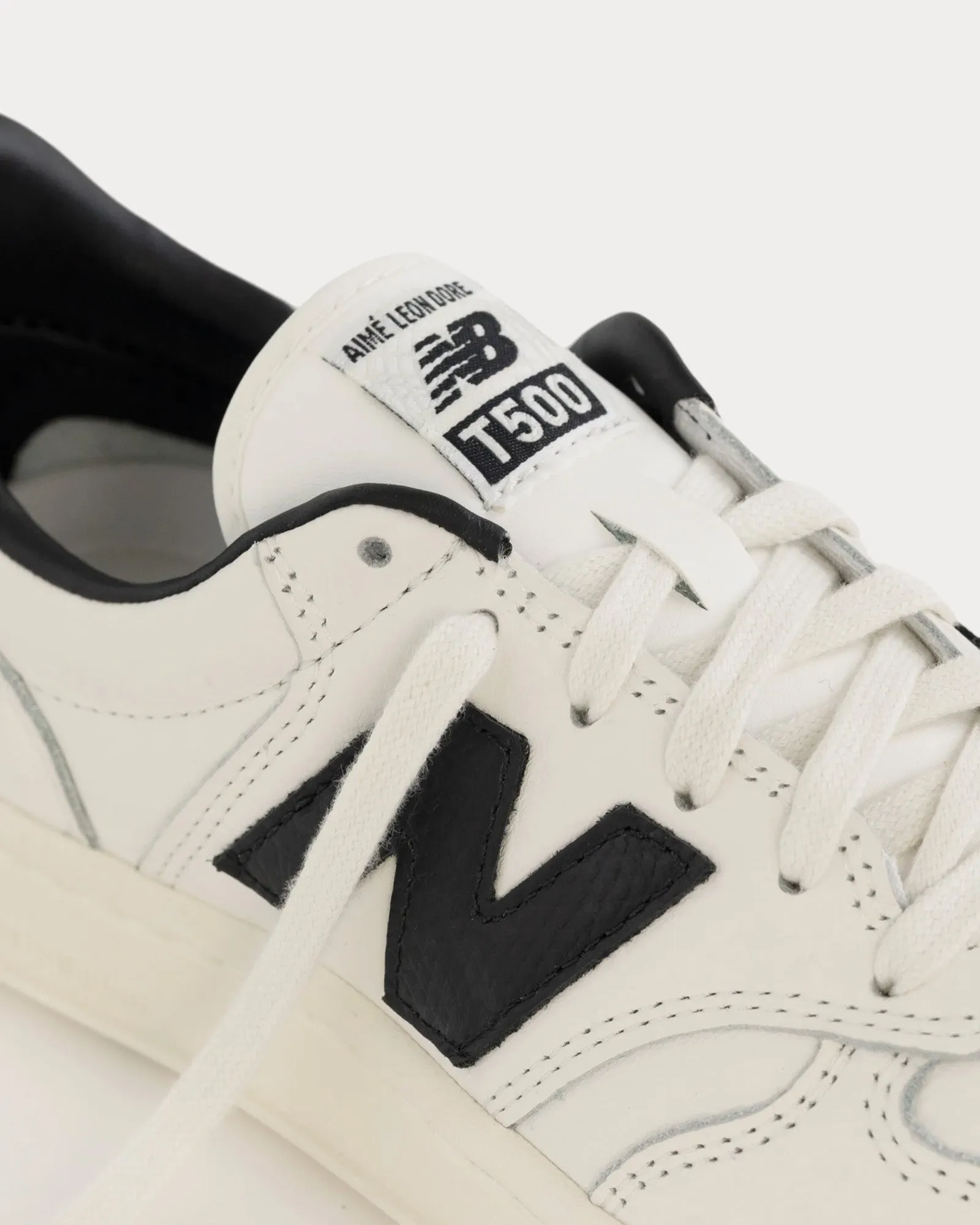 T500 Tennis Oxfords White / Black Low Top Sneakers
