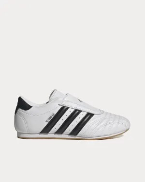Taekwondo White / Black / Gum Low Top Sneakers
