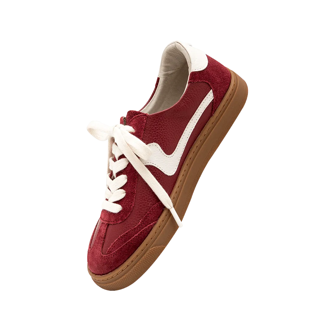 Tennis shoes in wine x pure white leather